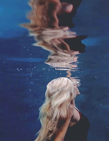 Blond Woman Swimming Paint By Numbers