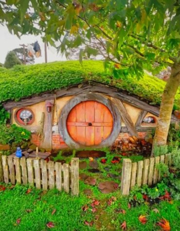 New Zealand Hobbit Hole Paint By Numbers